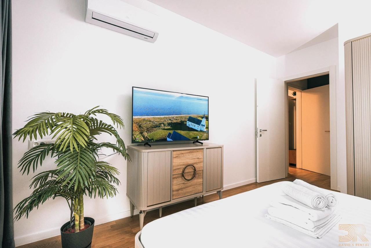 David'S Rental Apartments Bucarest Esterno foto